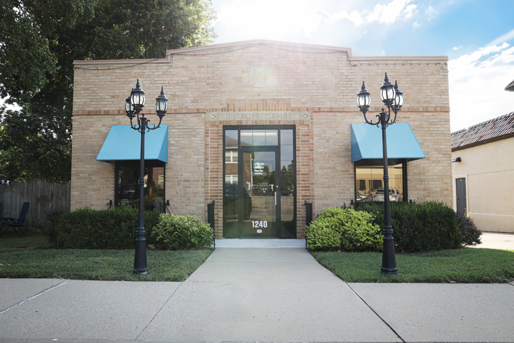 Front entrance of the Dietrick Law office at 1240 SW Oakley Avenue in Topeka, Kansas